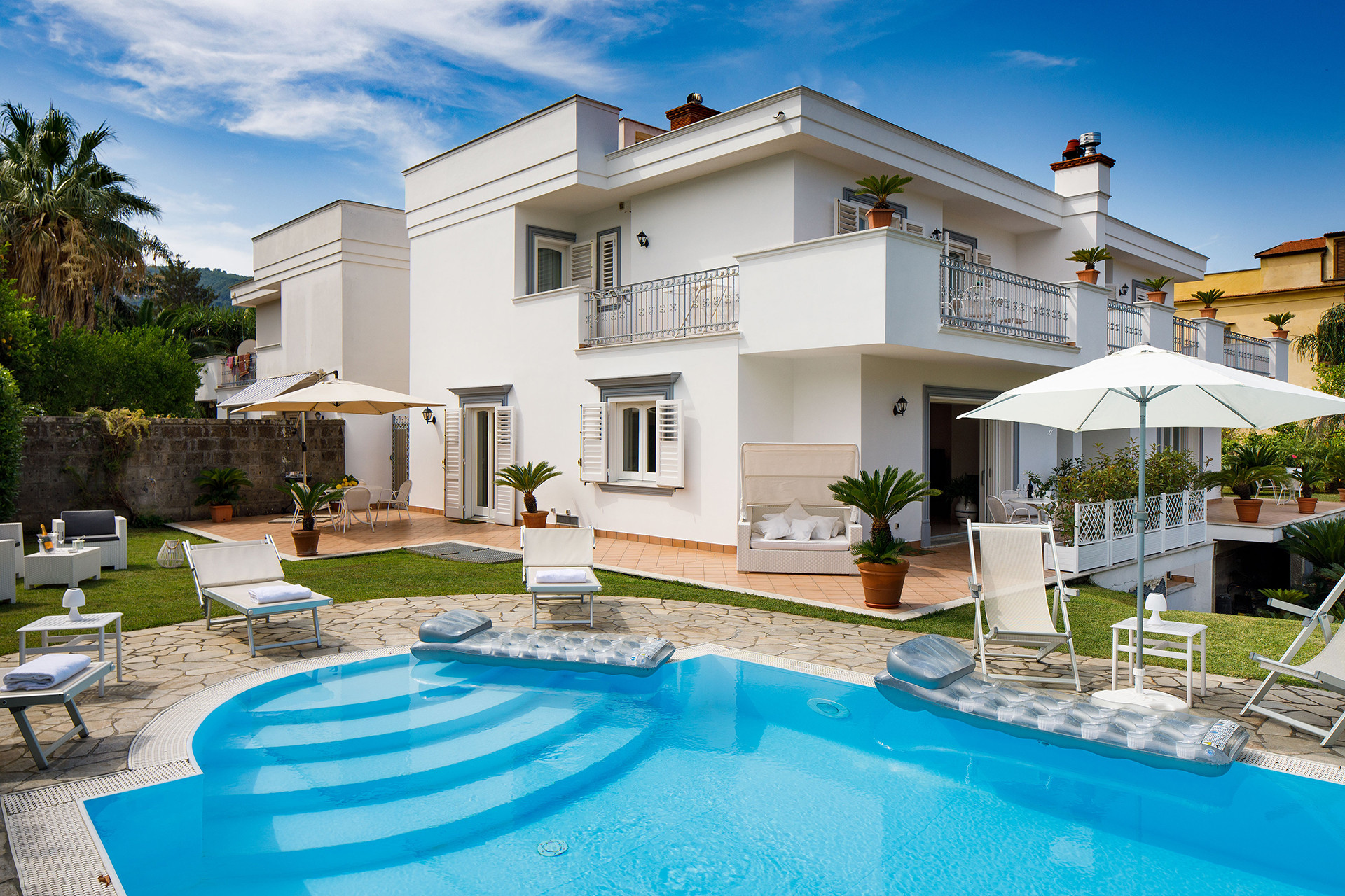 best Villas & Houses for Rent in UAE