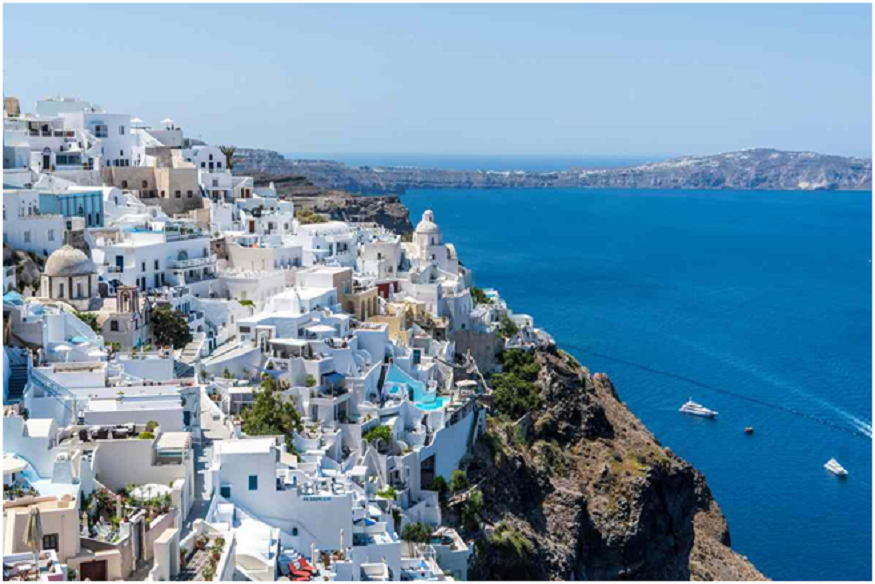 Flavors of Summer: What to Taste While Traveling in the Mediterranean
